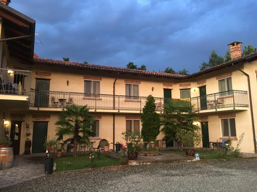 Cascina Vignole Villa Montafia Exterior photo